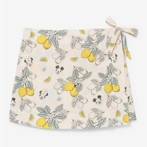 Disney Women's Lemon and Mickey Print Skorts
